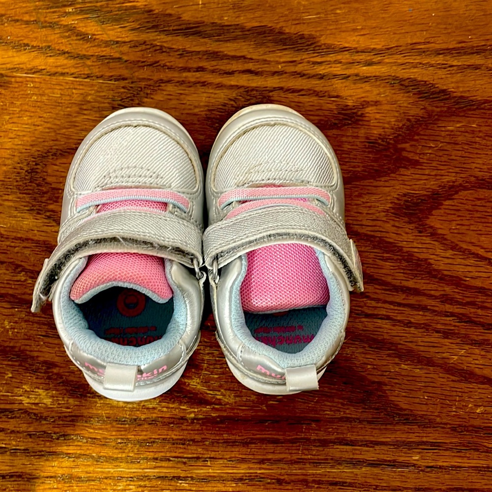 Infant shoes size 3M